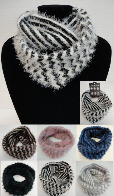 SC7125CL Knitted Infinity Scarf [Shaggy Chevron] image