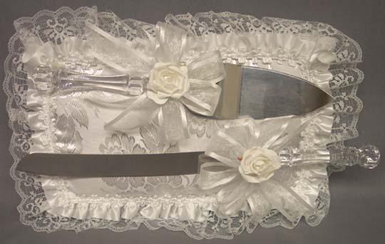 Embellished  3Pc Knife  & Pillow  Sets  - White Brocade image