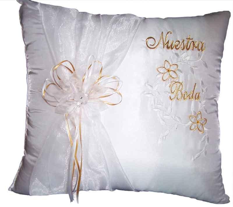 Nuestra Boda 2Pc US Embroidered Pillow Sets image