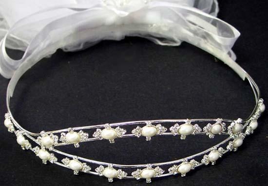 White Veil With Pearls & Rhinestones ( # HT717) image