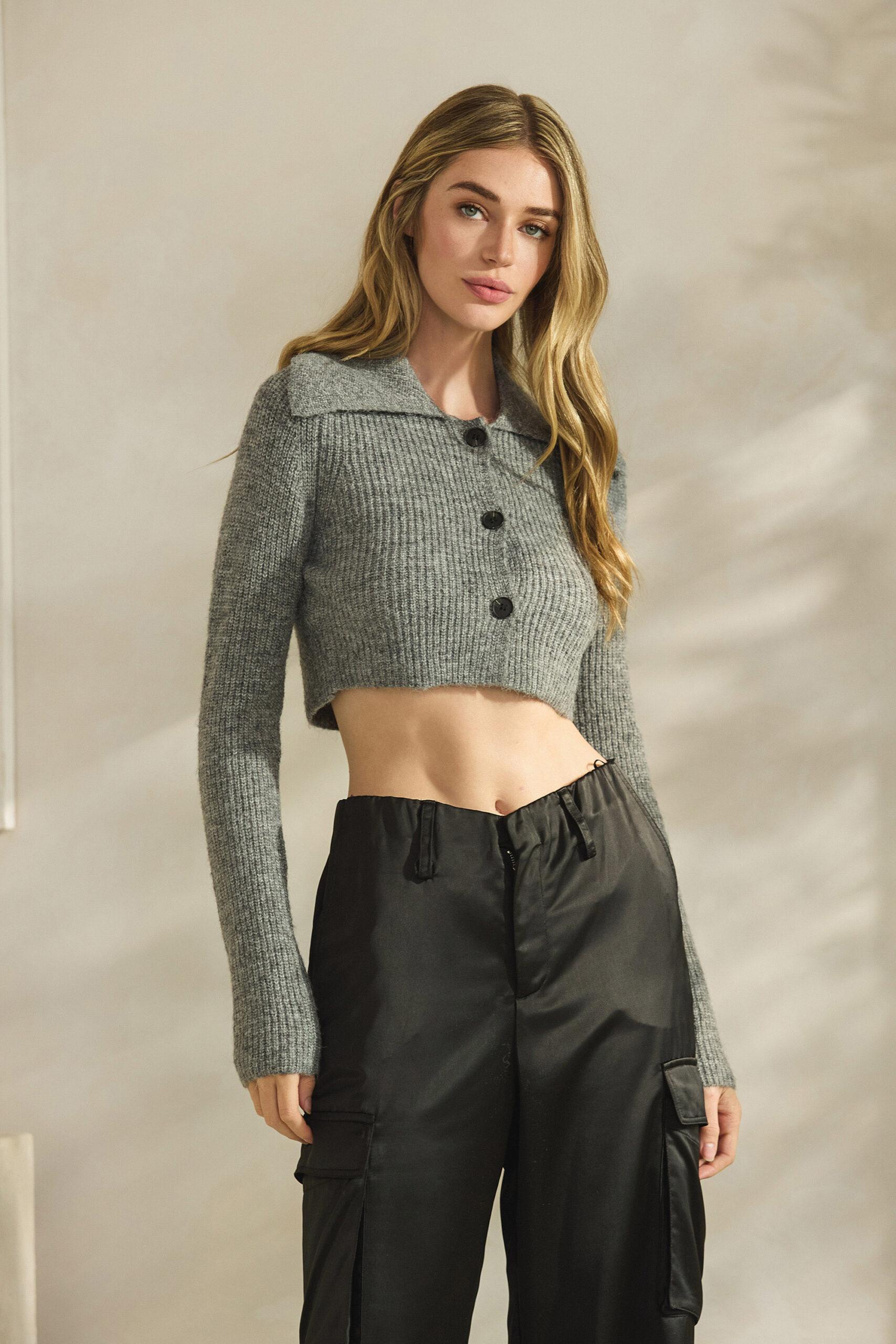 MTS1361 - Cropped cardigan sweater image