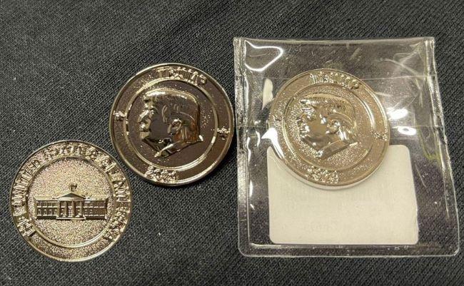 Wholesale US President Trump Commemorative Coin Silver Color image