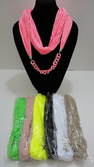Loop Scarf with Chain Link Design image
